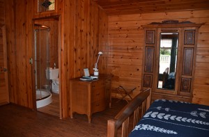 Waipio Wayside, Birds Eye Room, All wooden walls with view into en suite